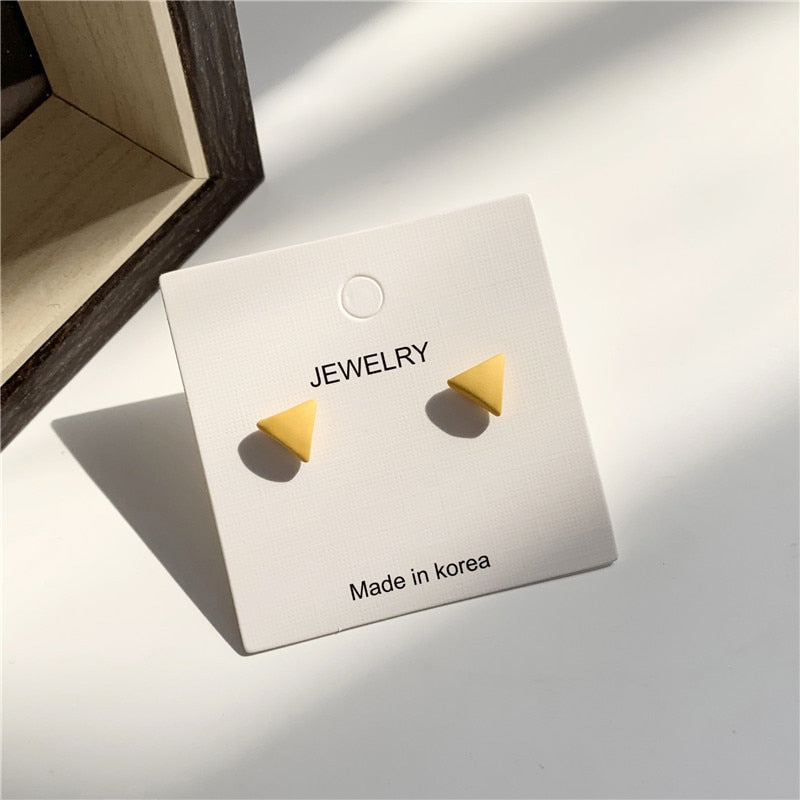 Sweet Acrylic Heart Stud Earrings Delicate Gold Color Cute Mini Ear Studs Trendy Ear Nails For Women Girls Wedding Jewelry Gift