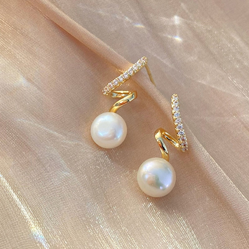 2022 New Elegant Metal Heart-Shaped Back Hanging Pearl Earrings Korean Fashion Jewelry For Woman Girls Accessories Wholesale