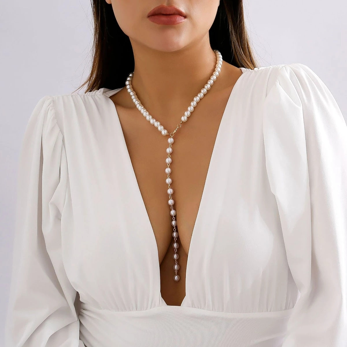 Multi-Layer White Imitation Pearl Necklace Bead Chain Punk Ladies Wedding Short Clavicle Necklac Girl Charm Banquet Jewelry