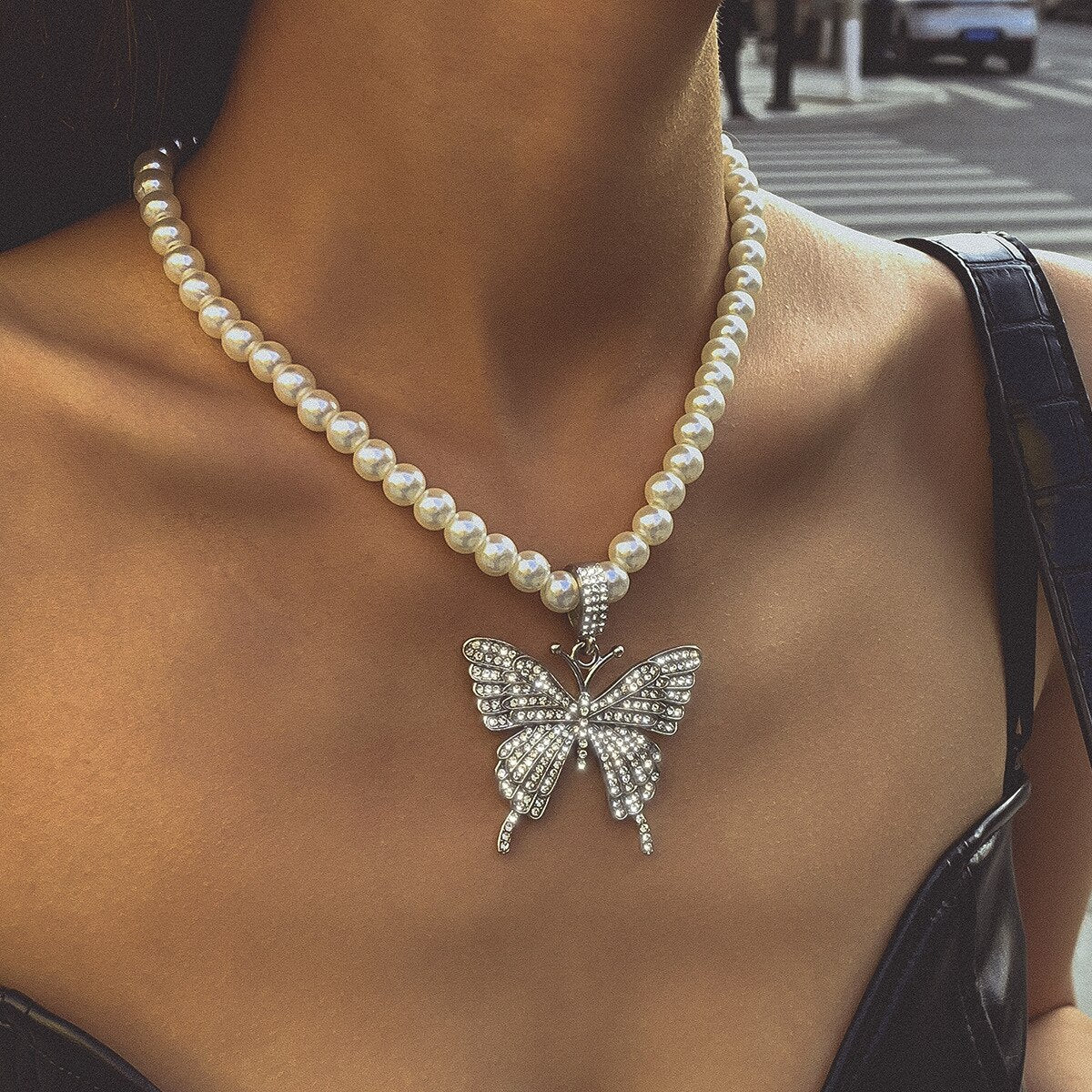 Multi-Layer White Imitation Pearl Necklace Bead Chain Punk Ladies Wedding Short Clavicle Necklac Girl Charm Banquet Jewelry