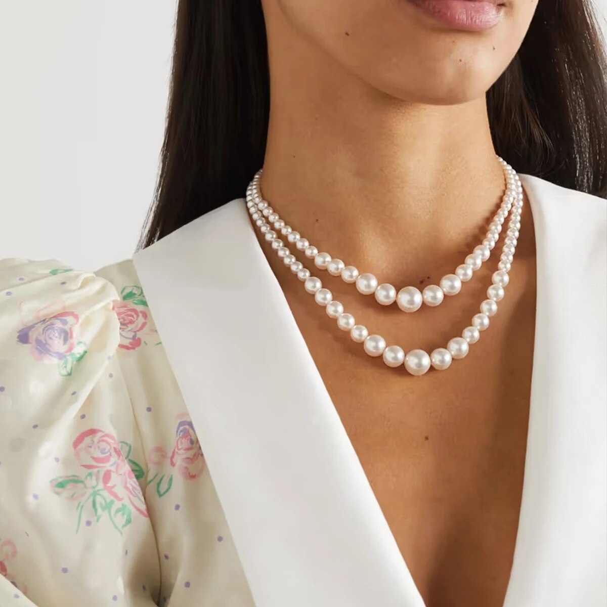 Multi-Layer White Imitation Pearl Necklace Bead Chain Punk Ladies Wedding Short Clavicle Necklac Girl Charm Banquet Jewelry