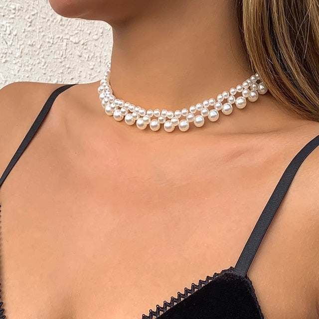 Multi-Layer White Imitation Pearl Necklace Bead Chain Punk Ladies Wedding Short Clavicle Necklac Girl Charm Banquet Jewelry