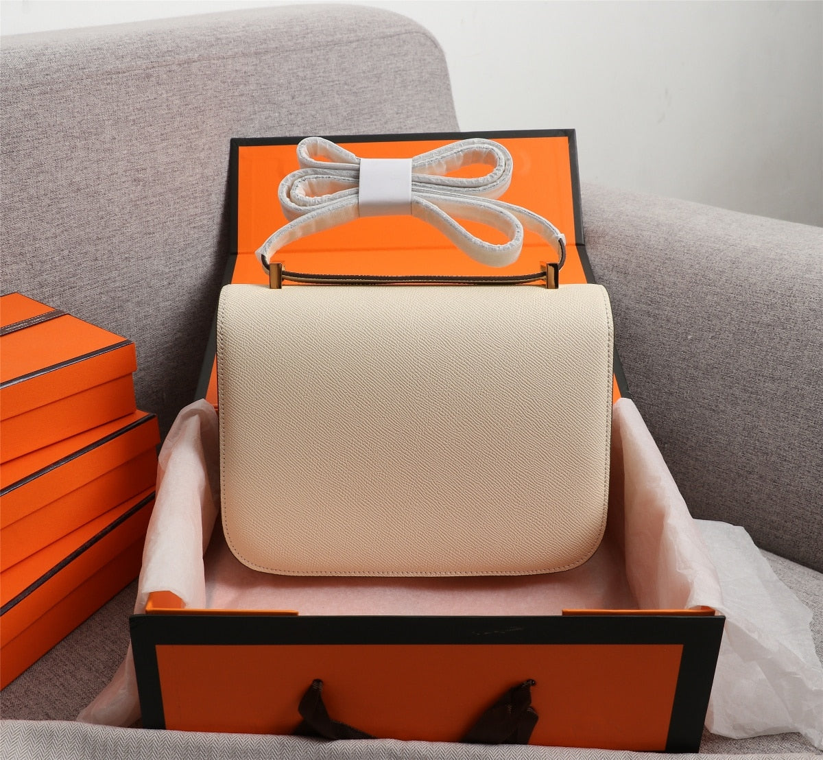 2023 New Luxury Designer Ladies Handbag Genuine Leather Top Quality Small Square Shoulder Bag Messenger Stewardess Bag
