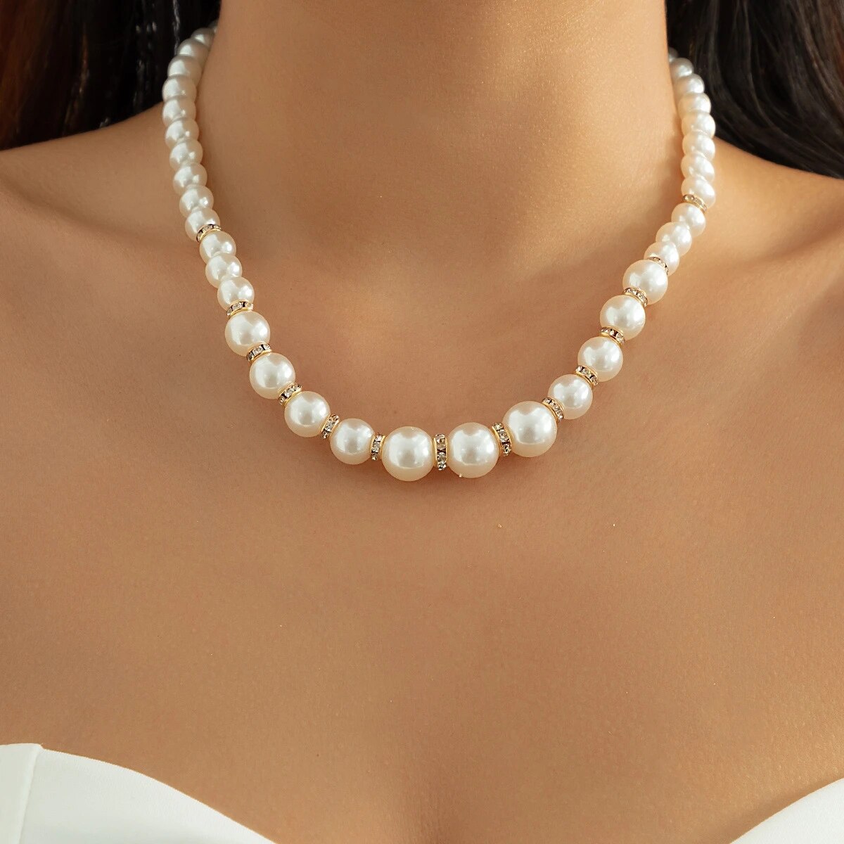 Multi-Layer White Imitation Pearl Necklace Bead Chain Punk Ladies Wedding Short Clavicle Necklac Girl Charm Banquet Jewelry