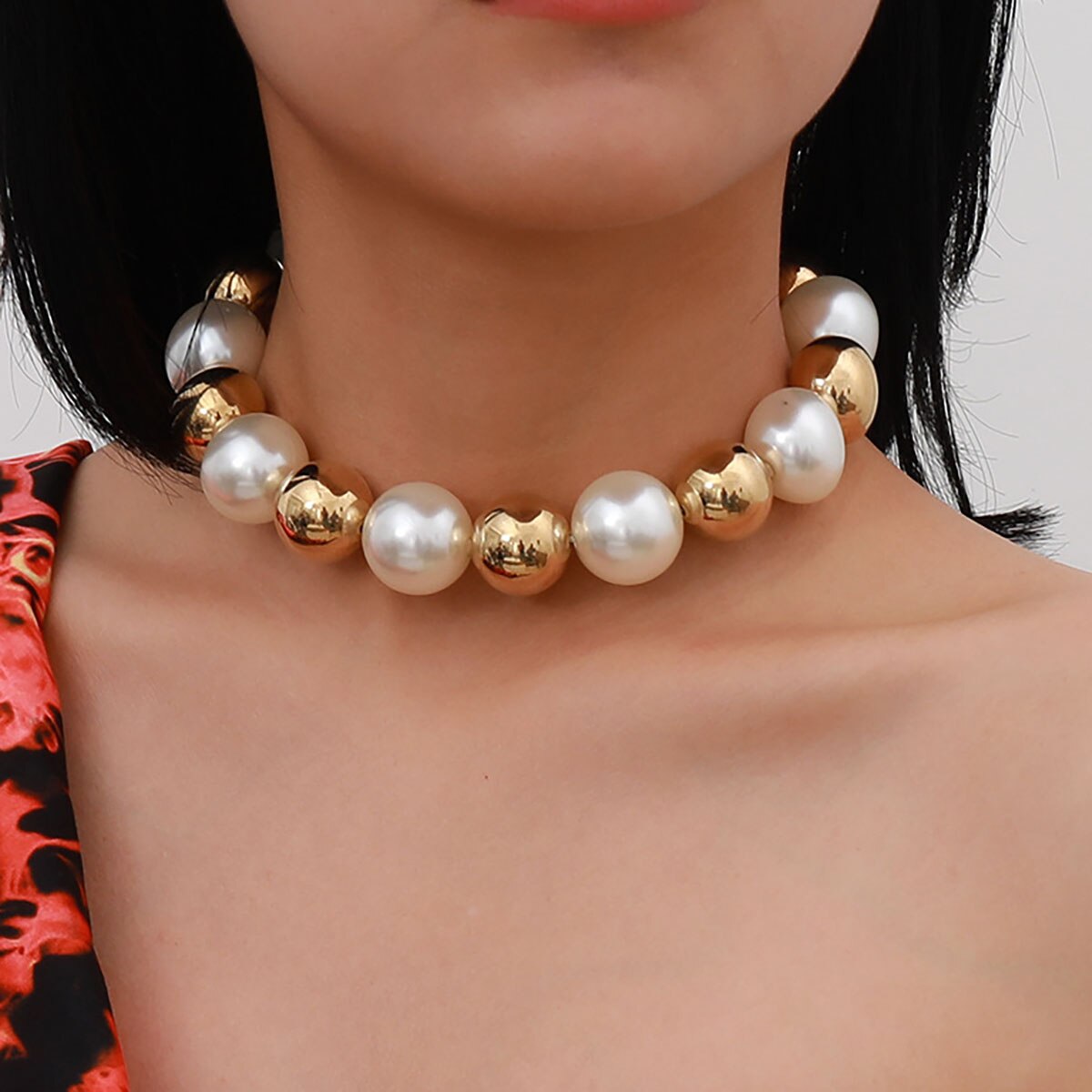 Multi-Layer White Imitation Pearl Necklace Bead Chain Punk Ladies Wedding Short Clavicle Necklac Girl Charm Banquet Jewelry
