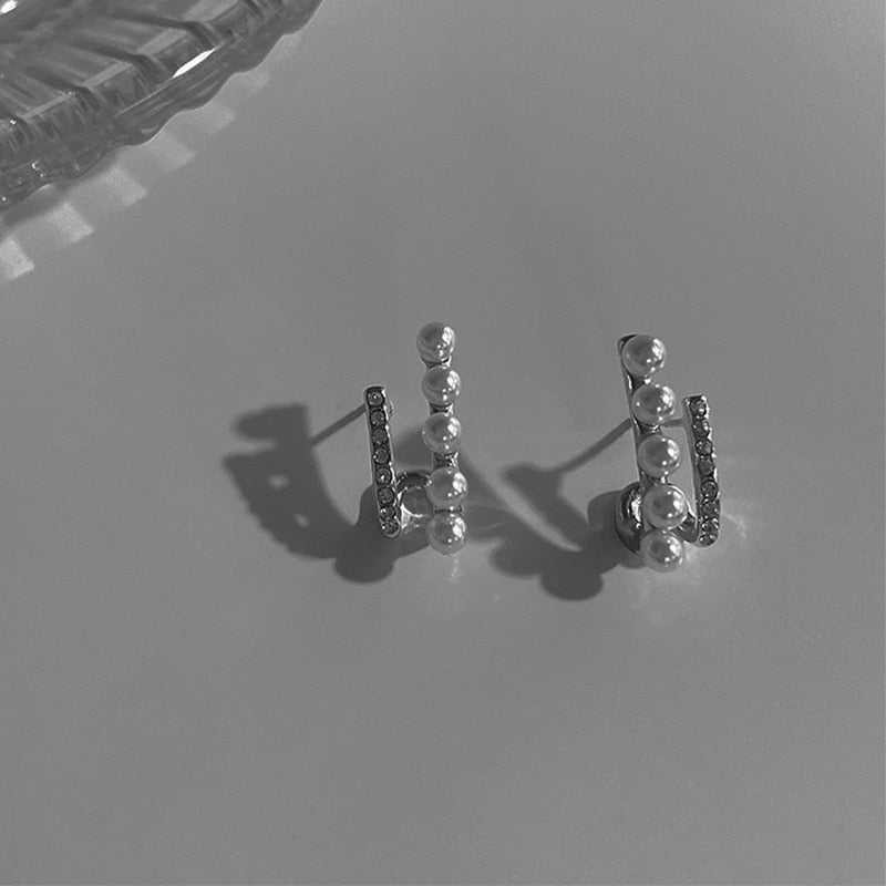 Sweet Acrylic Heart Stud Earrings Delicate Gold Color Cute Mini Ear Studs Trendy Ear Nails For Women Girls Wedding Jewelry Gift