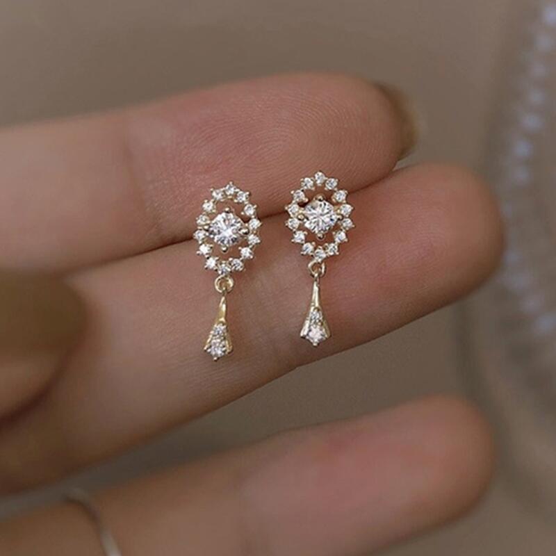Gold Plated Heart Stud Earrings, Shiny Zircon Earrings, Metal Elegant Fashion Heart Jewelry, Romantic Female Couple Earrings
