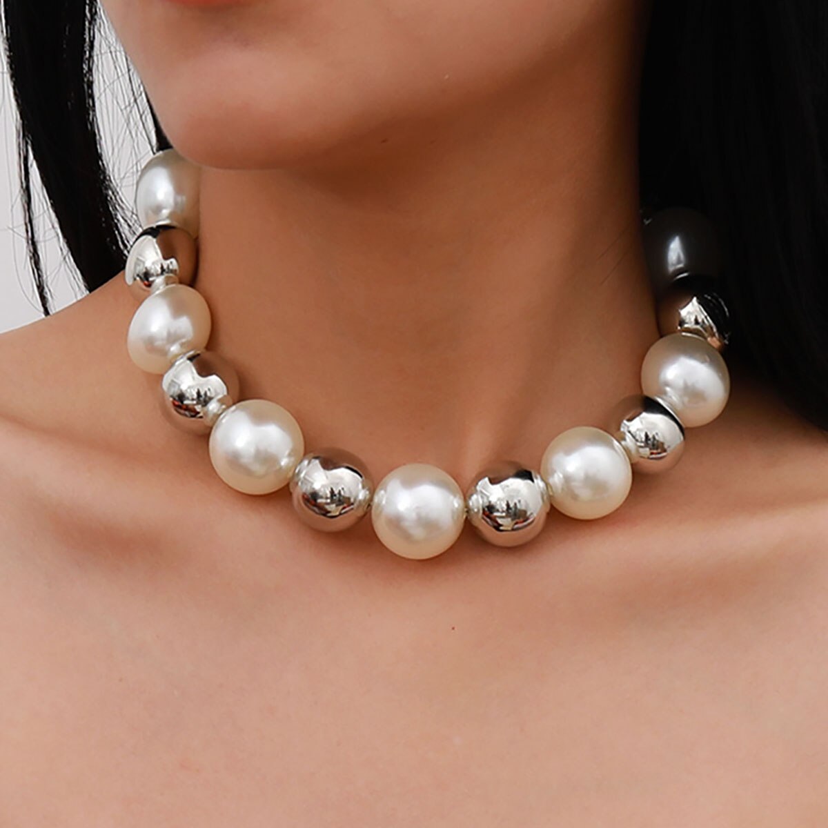 Multi-Layer White Imitation Pearl Necklace Bead  Chain Punk Ladies Wedding Short Clavicle Necklac Girl Charm Banquet Jewelry