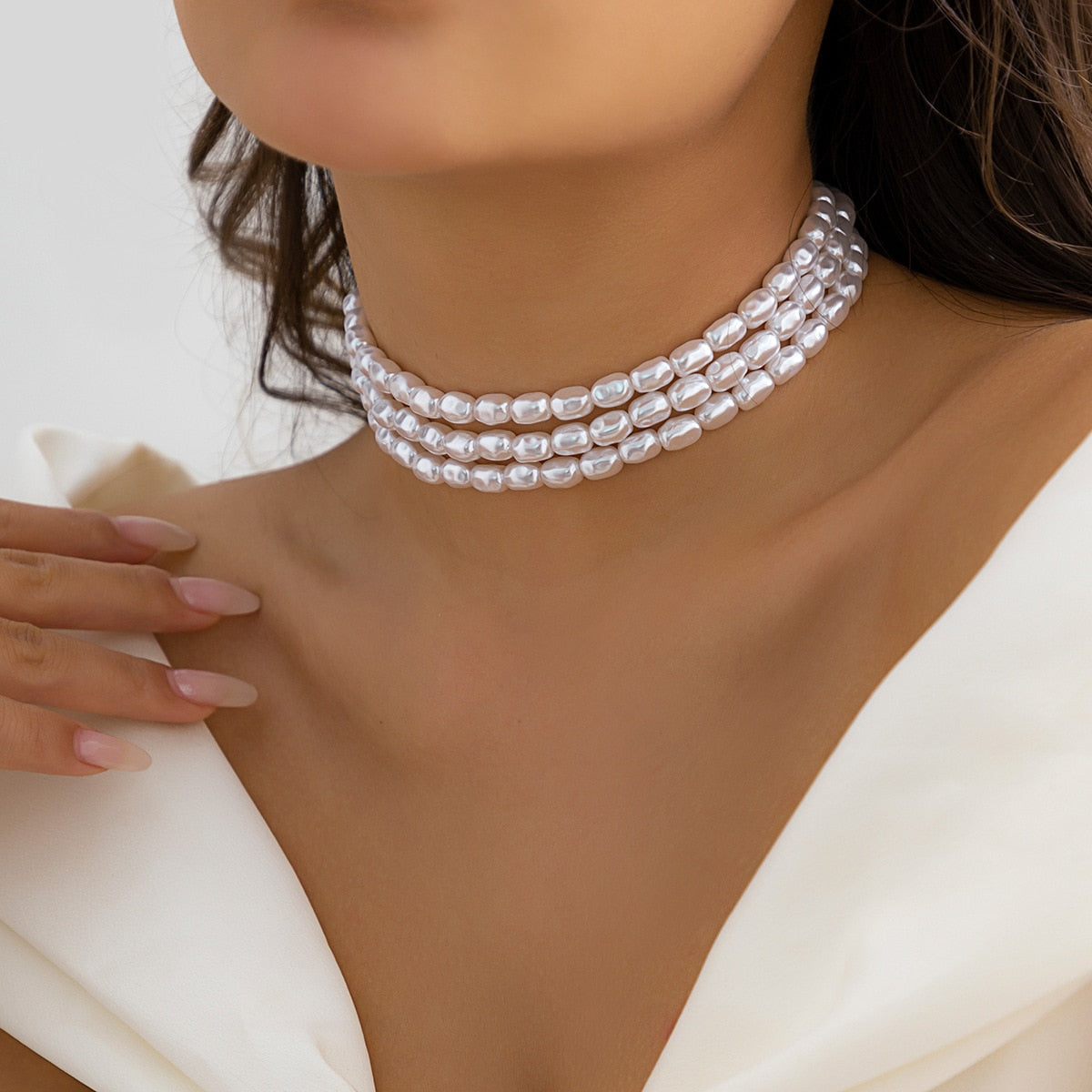 Multi-Layer White Imitation Pearl Necklace Bead  Chain Punk Ladies Wedding Short Clavicle Necklac Girl Charm Banquet Jewelry